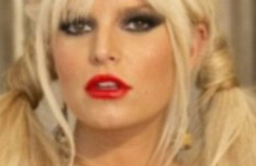 Jessica Simpson muestra su disfraz de Halloween!!