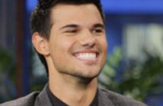 Taylor Lautner revela un twist en el final de Breaking Dawn Part 2