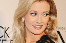 Holly Madison ya es madre de una baby girl!