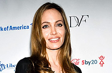 Angelina Jolie con cabello claro en el Women in the World 2013
