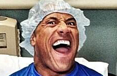 Dwayne La Roca Johnson operado por desgarre muscular