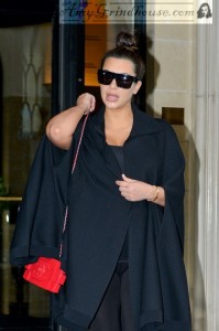 Kim Kardashian & Kris Jenner Shop & Lunch In Paris