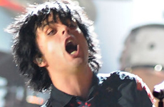 Billie Joe Armstrong llamó a Psy HERPES!