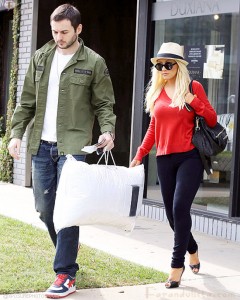 matthew-rutler-christina-aguilera-shopping