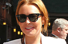 Lindsay Lohan host invitada en Chelsea Lately el 5 de agosto!