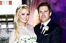 Holly Madison se casó con Pasquale Rotella en Disneyland