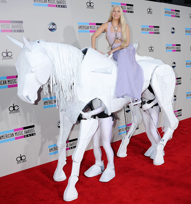 lady gaga horse amas