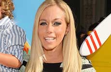 Kendra Wilkinson revela que tendrá una niña! Baby Girl!!