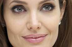 Angelina Jolie nombrada Dama Honoraria de la UK