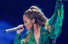 Guess What? JLo si estará en la Copa del Mundo – LOL!