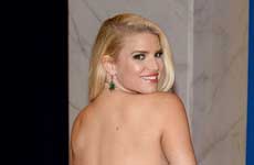 Jessica Simpson quiere tener el traserote de Kim Kardashian! LMAO!!