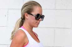 Kendra Wilkinson se culpa por la infidelidad de Hank