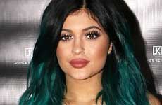 Kylie Jenner insiste no se ha inyectado los labios – Boca de Pato