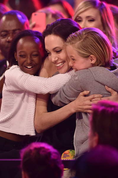 angelina jolie kids choice awards 2015 6