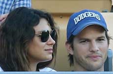 Mila Kunis revela que se casó con Ashton Kutcher!!