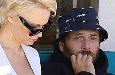 Pam Anderson: orden de restricción contra Rick Salomon