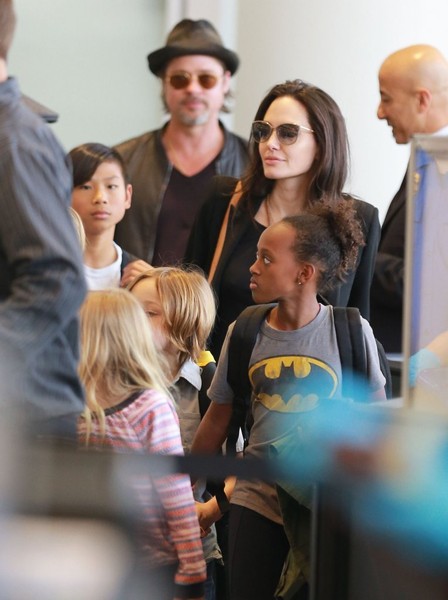 angelina jolie brangelinos airport LAX