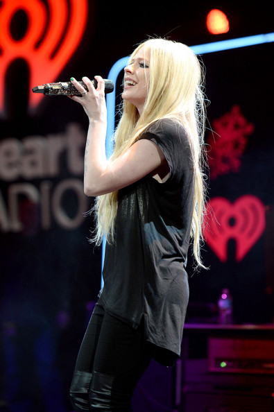 Avril Lavigne Performances Jingle Ball Miami 2013