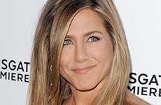 Vean el anillo de bodas de Jennifer Aniston!