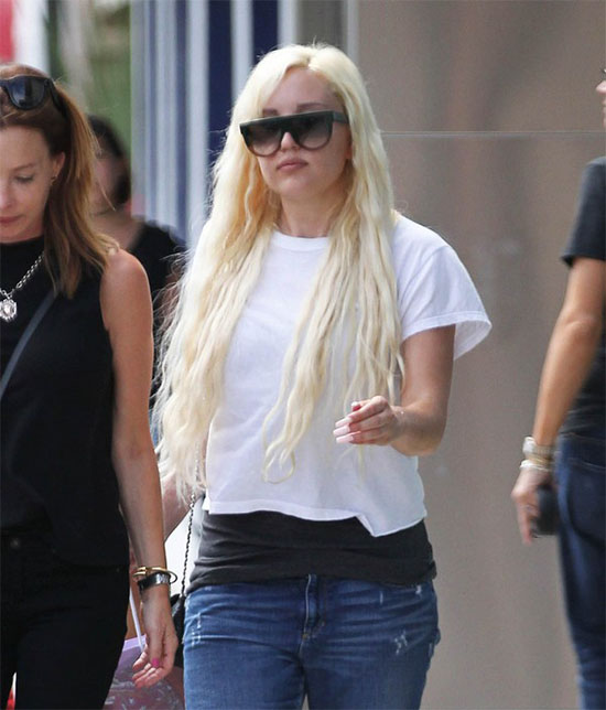 amanda bynes looking good