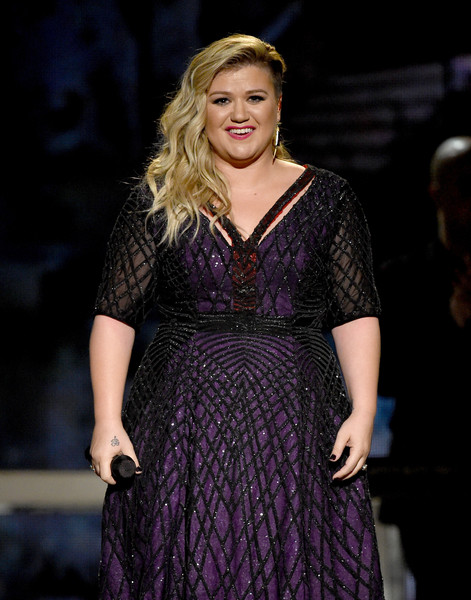 kelly clarkson billboards awards 2015