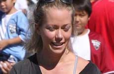 Kendra Wilkinson trató de suicidarse de joven y fue internada