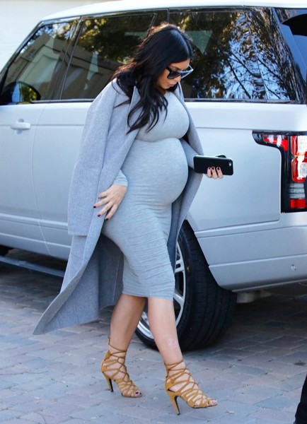 kim kardashian grey dress