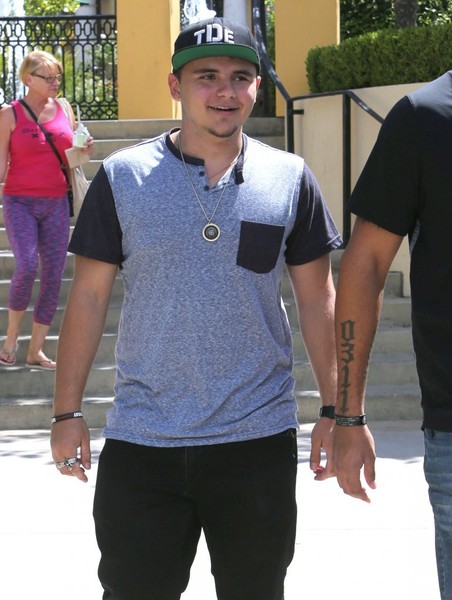 prince jackson goes out luch