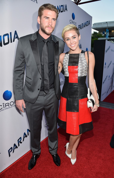 miley cyrus liam hemsworth paranoia premier 0