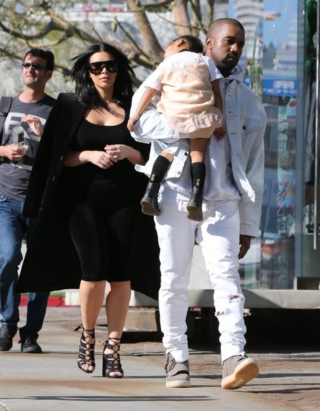 Kim kardashian Kanye Spend Day Daughter north