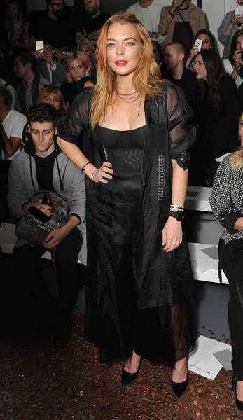 lindsay lohan frontrow lfw