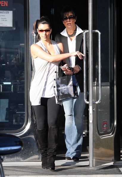 Kim Kardashian Kris Jenner shopping 2008