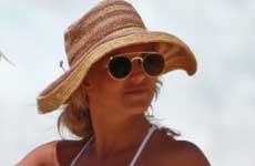 Britney Spears en bikini azul en Hawaii