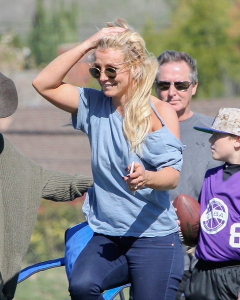 britney spears sons soccer game