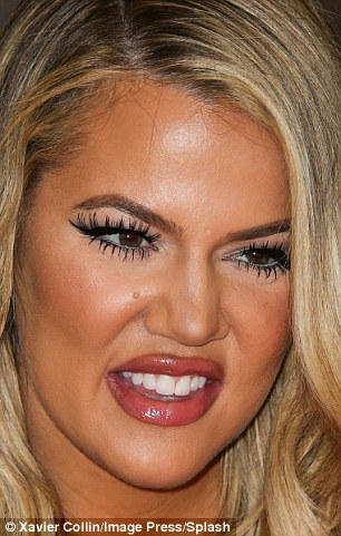 khloe kardashian face