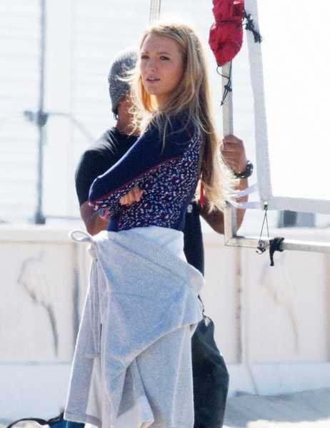 Blake Lively the shallows set