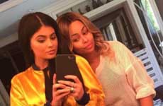Kylie Jenner y Blac Chyna posan juntas – BFF!