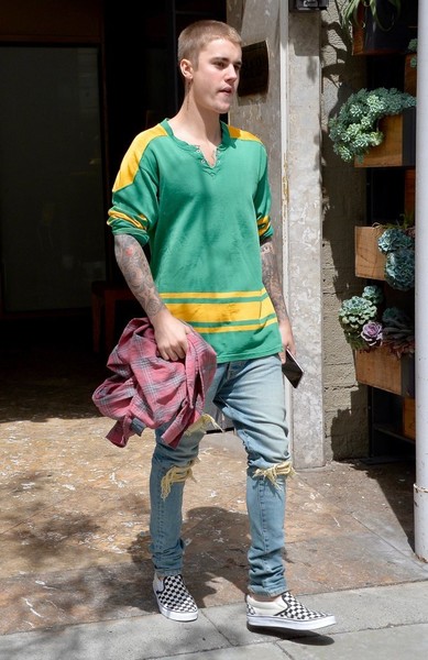 Justin Bieber Out Los Angeles 1