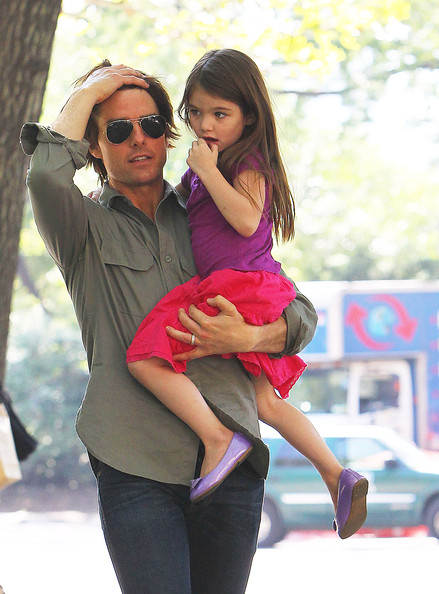 Tom Cruise Suri Cruise Central Park