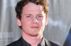 Star Trek, Anton Yelchin muere en accidente – Chismes enlatados!