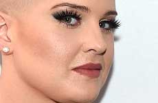 Kelly Osbourne tatuaje por las victimas de Orlando