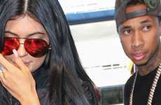 Kylie Jenner pide a Tyga que se mude con ella!