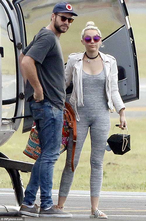 Miley Cyrus Liam Hemsworth canceling honeymoon