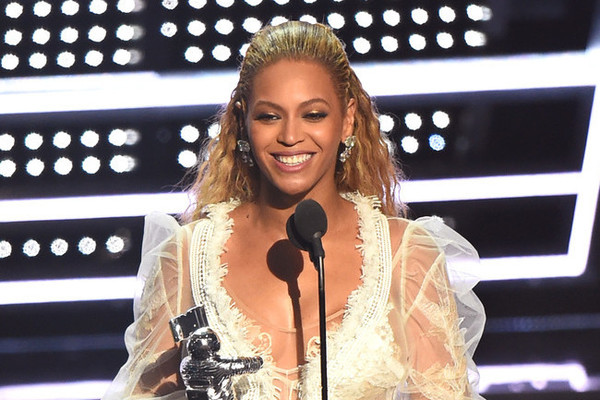 beyonce mtvVmas2016 winner