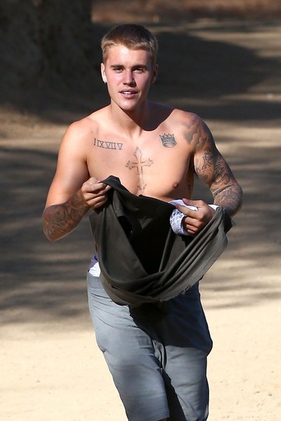 Justin Bieber Hikes