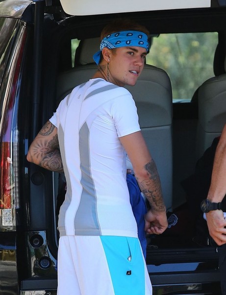 Justin Bieber Goes Out Jog Hollywood