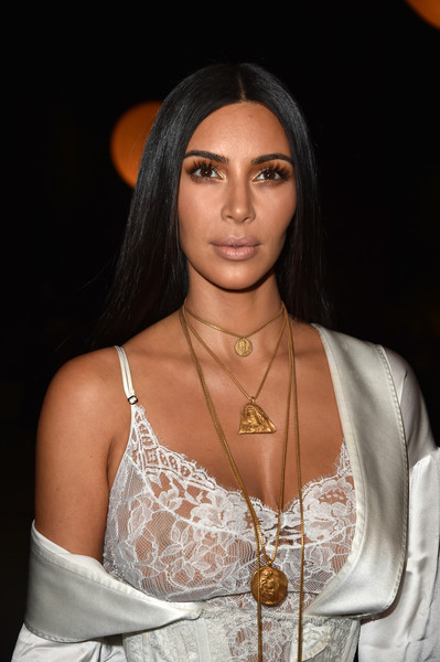 Kim kardashian front row paris fashion