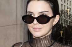 Kendall Jenner ama mostrar sus titis!