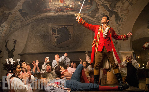 gaston bella y bestia luke evans