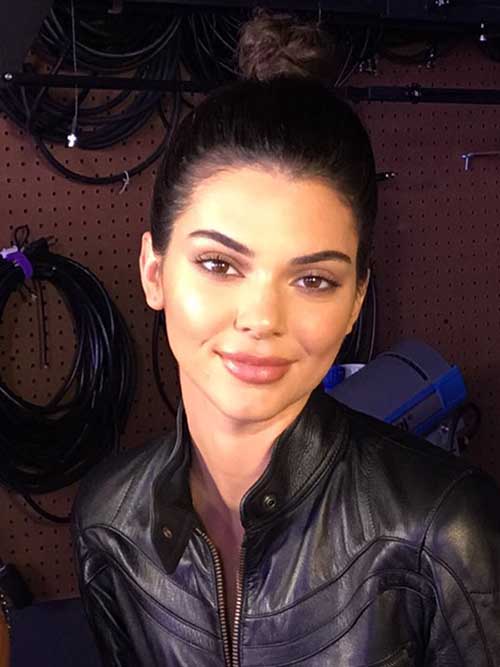 kendall jenner lip injections after leaving instagram